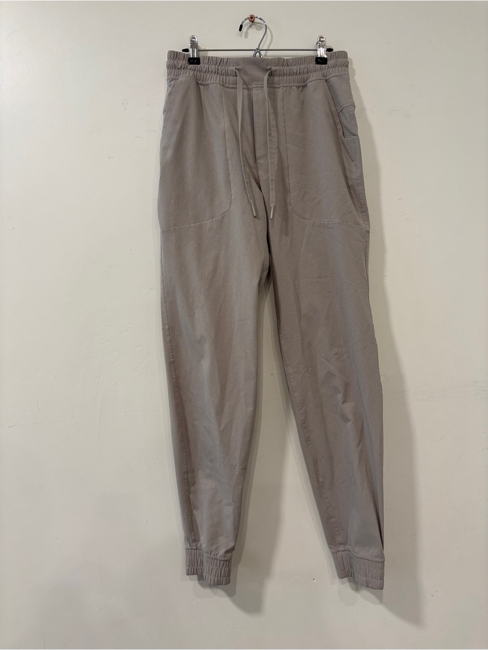 Lululemon ABC Jogger Pants Men’s Small Ivory Ventlight Woven Stretch Utility Gym